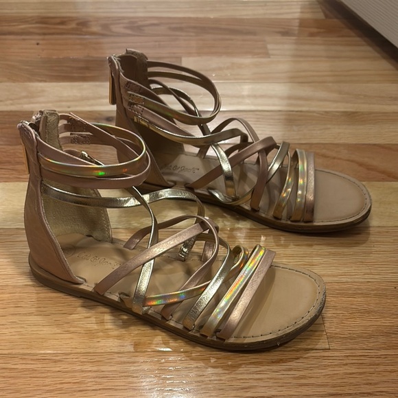 Sandals - Picture 2 of 3